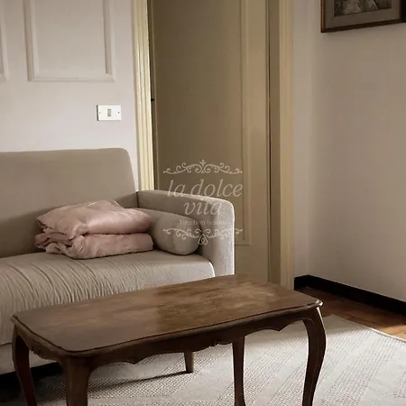 アパート La Dolce - 10 Min Da A1 Autostrada, Terrazza Sul Tramonto , Vista Panoramica Sulle Colline *