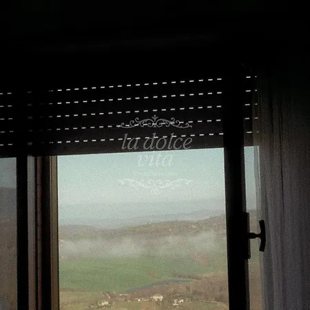 La Dolce - 10 Min Da A1 Autostrada, Terrazza Sul Tramonto , Vista Panoramica Sulle Colline Apartament Giove