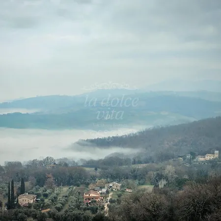 La Dolce - 10 Min Da A1 Autostrada, Terrazza Sul Tramonto , Vista Panoramica Sulle Colline Apartmán *